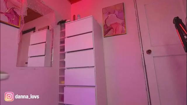 Image 2 of danna_lovs Stream on Chaturbate on 2 months ago