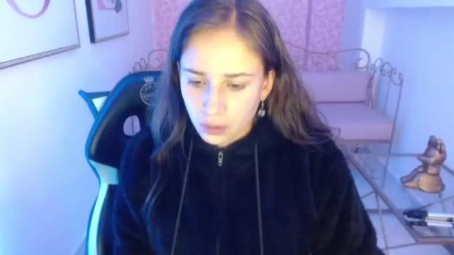 Image 3 of danna_martinezz Stream on Chaturbate on 13 months ago