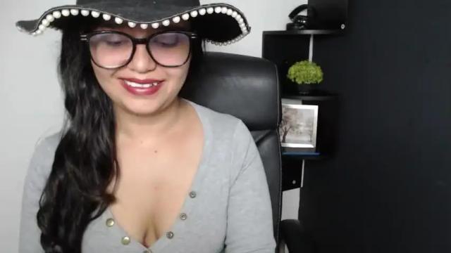 Image 10 of danna_nice8 Stream on Chaturbate on 24 months ago