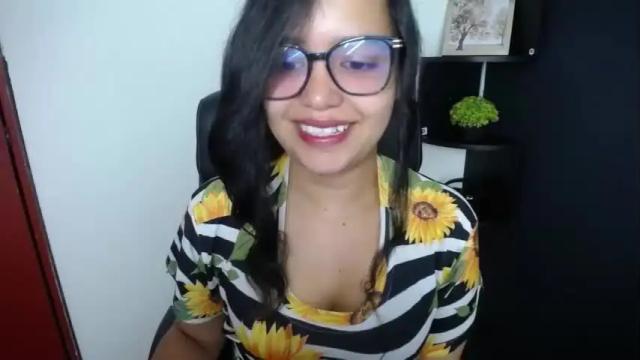 Image 4 of danna_nice8 Stream on Chaturbate on 23 months ago