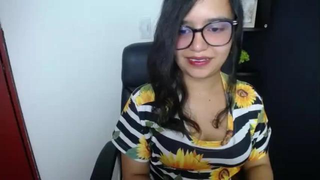 Image 6 of danna_nice8 Stream on Chaturbate on 23 months ago