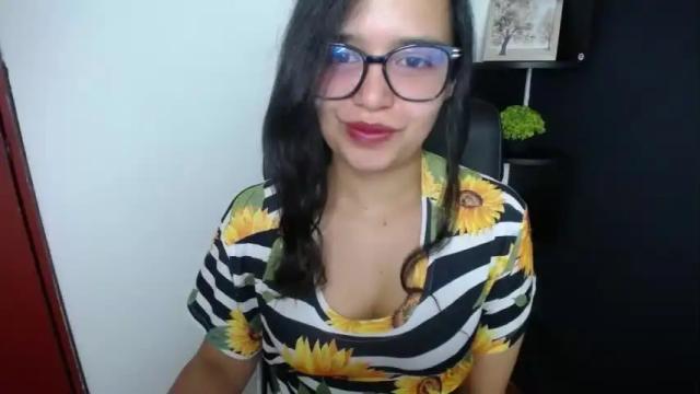 Image 7 of danna_nice8 Stream on Chaturbate on 23 months ago