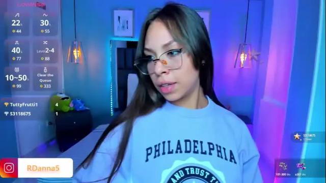 Image 11 of danna_roldann Stream on Chaturbate on 1 month ago