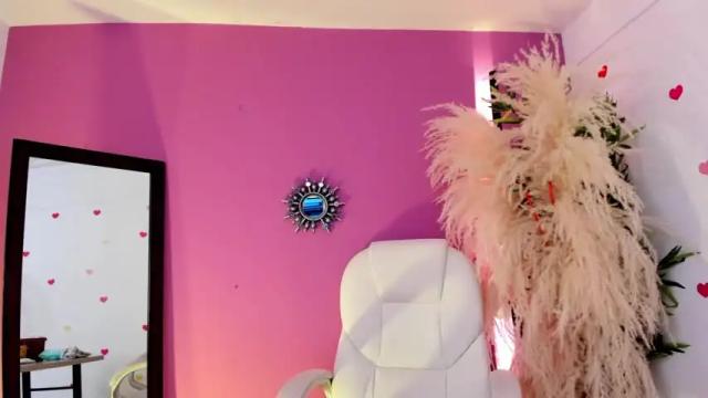 Image 3 of danna_saenz_20 Stream on Chaturbate on 17 months ago