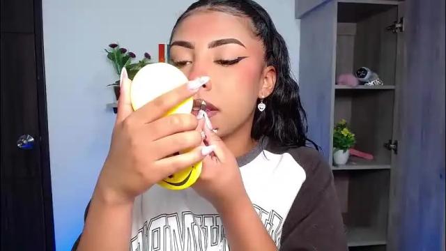 Thumbnail 1, danna_schmidt23's Stream at Chaturbate, 1 month ago