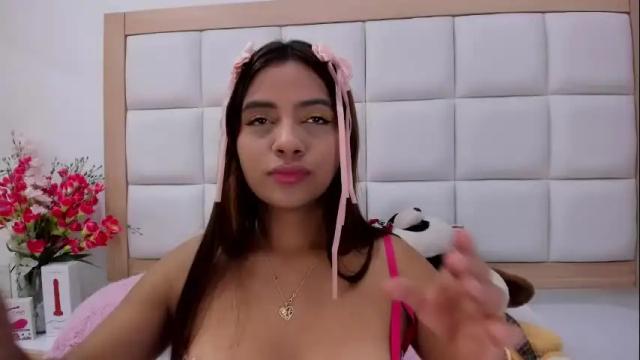 Image 4 of dannaaduran Stream on Chaturbate on 1 month ago