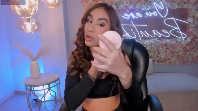 Image 3 of dannacruz_ Stream on Chaturbate on 1 month ago