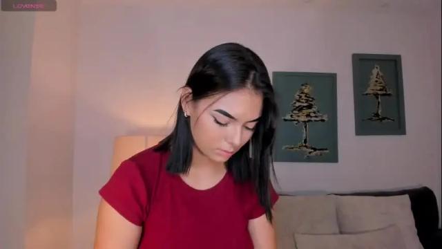 Image 3 of dannagibbs Stream on Chaturbate on 1 month ago