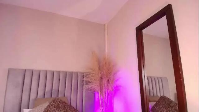 Image 3 of dannahadid Stream on Chaturbate on 5 months ago