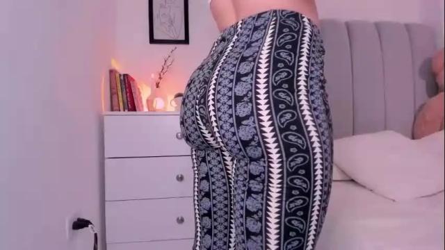 Image 3 of dannahyde Stream on Chaturbate on 10 days ago