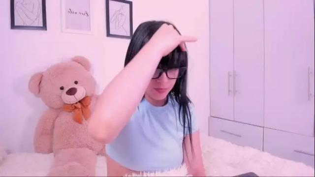 Image 3 of dannahyde Stream on Chaturbate on 1 month ago