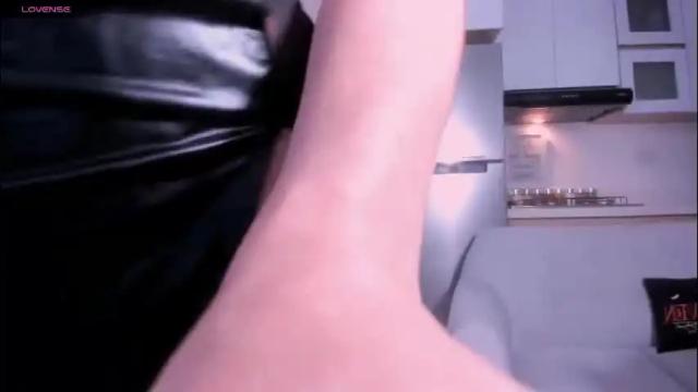 Image 7 of dannahyde Stream on Chaturbate on 2 days ago