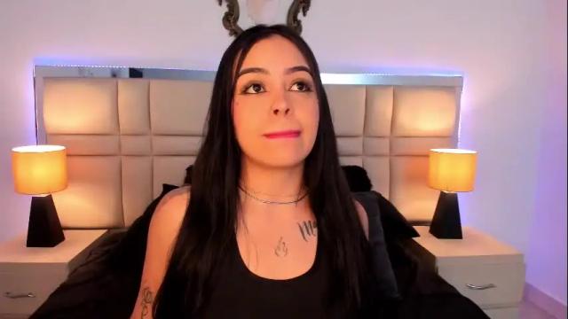 Image 2 of dannialeia Stream on Chaturbate on 8 months ago