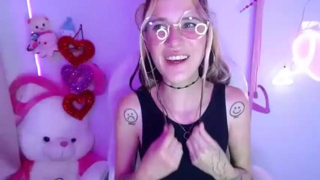 Image 10 of dannycandyy Stream on Chaturbate on 16 months ago