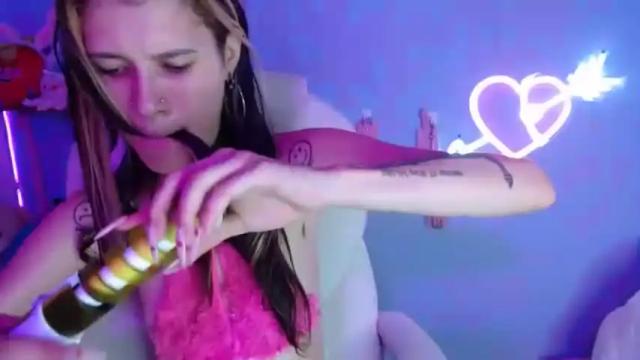 Image 12 of dannycandyy Stream on Chaturbate on 15 months ago