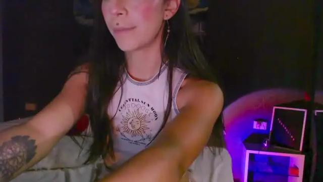 Image 3 of danyafire Stream on Chaturbate on 19 months ago
