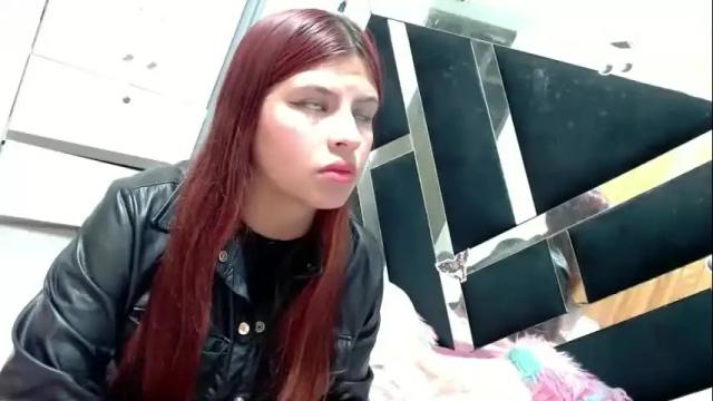 Image 7 of daphne877046 Stream on Chaturbate on 6 days ago