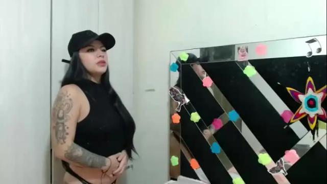 Image 7 of daphne877046 Stream on Chaturbate on 16 days ago