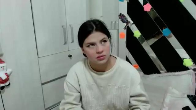 Image 10 of daphne877046 Stream on Chaturbate on 1 month ago