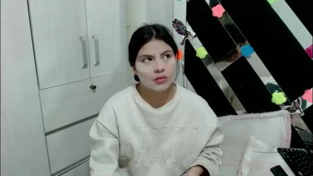 Image 7 of daphne877046 Stream on Chaturbate on 1 month ago