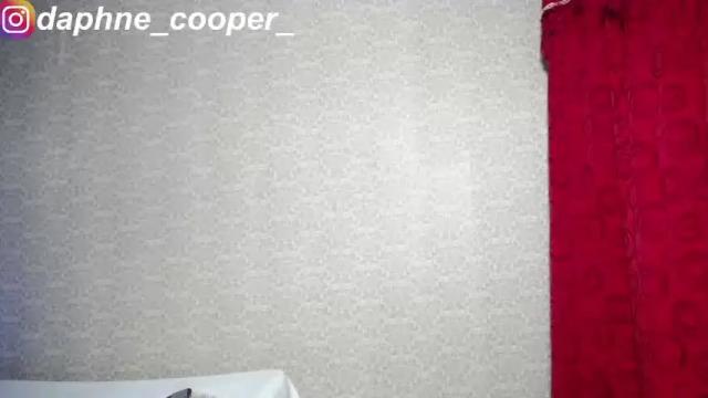 Image 2 of daphne_coop3r Stream on Chaturbate on 22 months ago