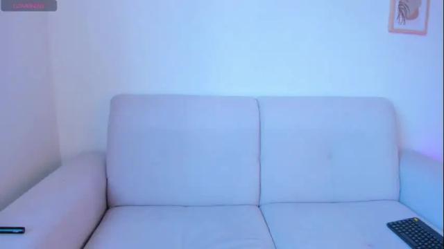 Image 4 of daphne_cooper1 Stream on Chaturbate on 5 months ago