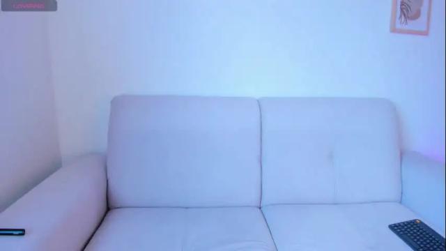 Image 6 of daphne_cooper1 Stream on Chaturbate on 5 months ago