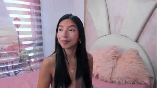 Image 2 of daphne_fox_ Stream on Chaturbate on 1 month ago
