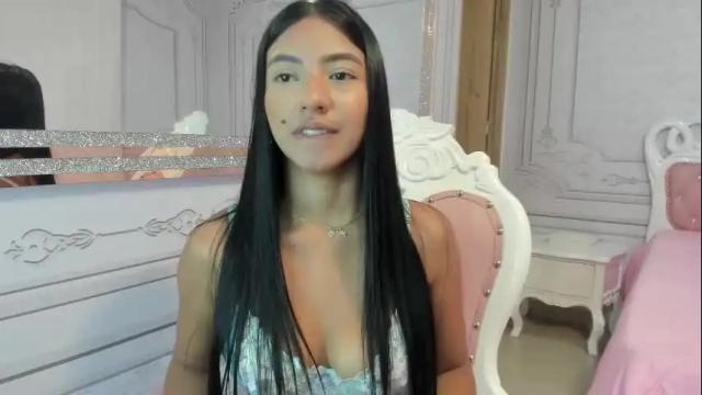 Image 7 of daphne_fox_ Stream on Chaturbate on 24 days ago