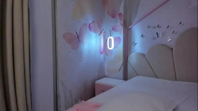 Image 2 of daphne_fox_ Stream on Chaturbate on 9 days ago