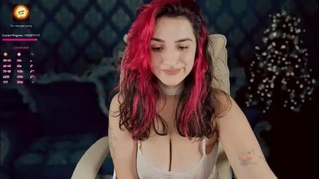 Image 12 of daphne_moss Stream on Chaturbate on 8 days ago
