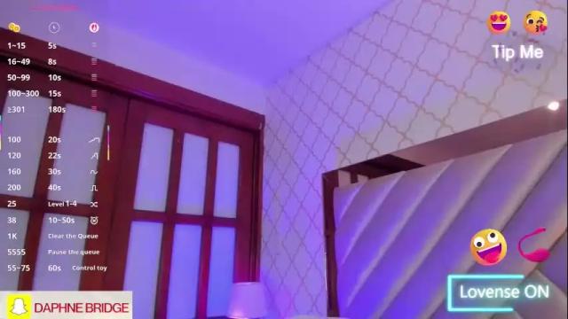 Image 10 of daphnebridge Stream on Chaturbate on 27 days ago