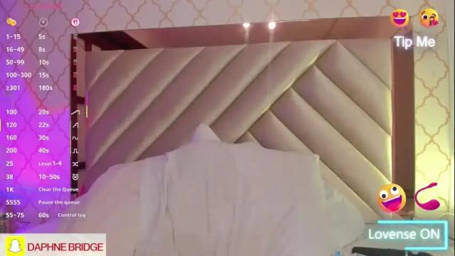Image 4 of daphnebridge Stream on Chaturbate on 21 days ago