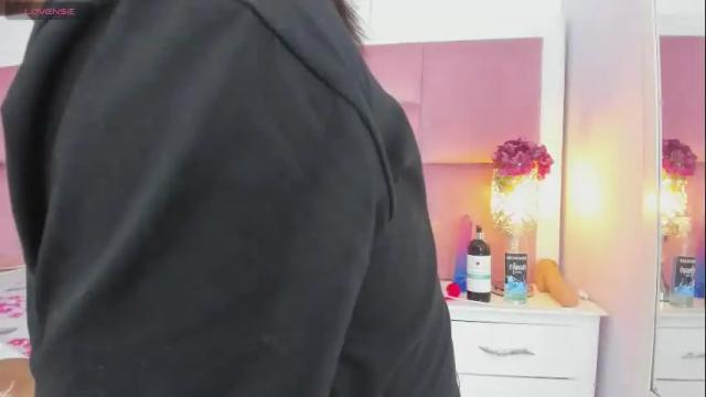 Image 10 of daphnelloyd Stream on Chaturbate on 29 days ago