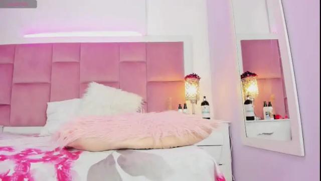 Image 10 of daphnelloyd Stream on Chaturbate on 1 month ago