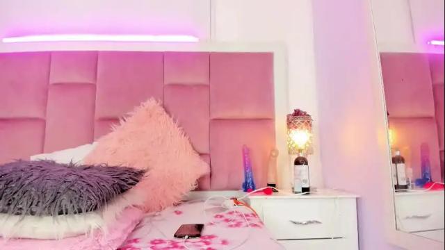Image 8 of daphnelloyd Stream on Chaturbate on 1 month ago
