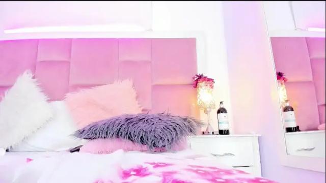 Image 2 of daphnelloyd Stream on Chaturbate on 25 days ago