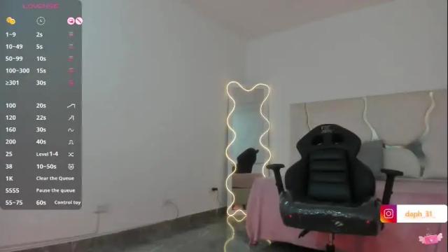 Image 4 of daphnne_tay Stream on Chaturbate on 1 month ago