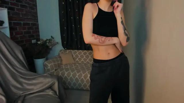 Image 2 of daramoora Stream on Chaturbate on 13 months ago
