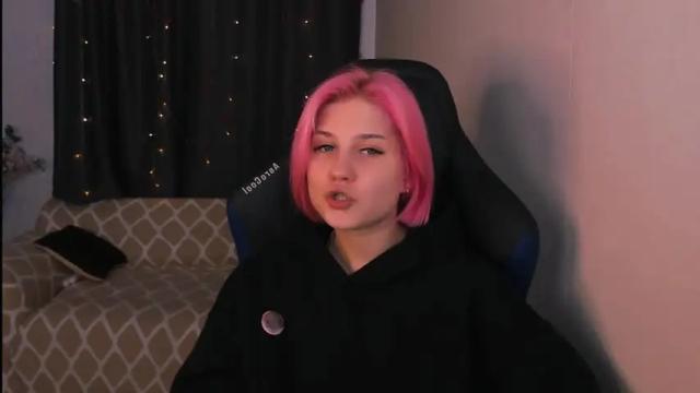 Image 2 of daramoora Stream on Chaturbate on 13 months ago