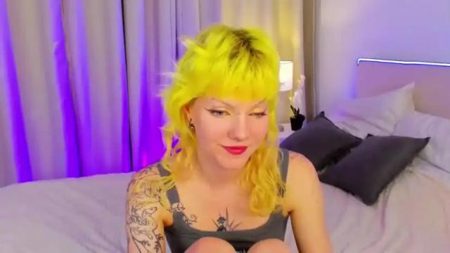 Image 12 of darcy_berglind Stream on Chaturbate on 18 months ago