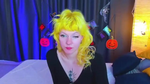 Image 10 of darcy_berglind Stream on Chaturbate on 19 months ago