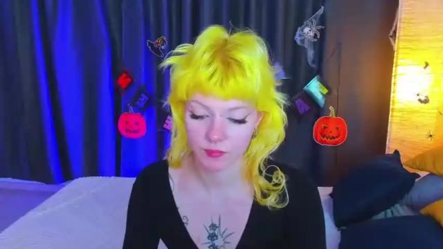 Image 2 of darcy_berglind Stream on Chaturbate on 19 months ago