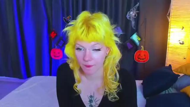 Image 4 of darcy_berglind Stream on Chaturbate on 19 months ago