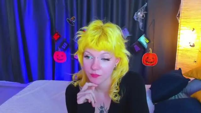 Image 6 of darcy_berglind Stream on Chaturbate on 19 months ago