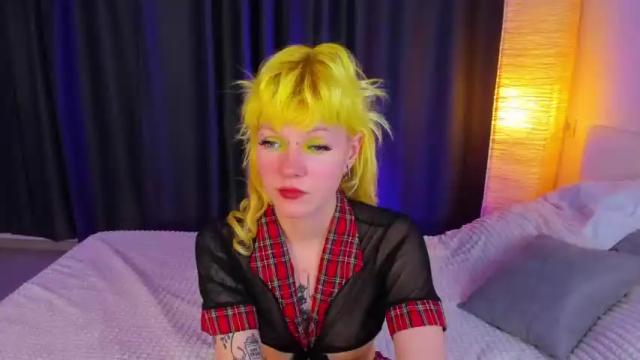Image 6 of darcy_berglind Stream on Chaturbate on 19 months ago