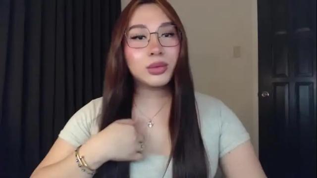 Image 6 of darcy_world Stream on Chaturbate on 3 months ago