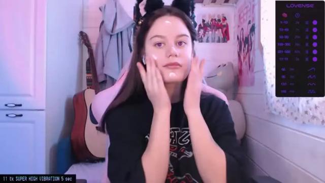 Thumbnail 1, darcyie1ove's Stream at Chaturbate, 17 months ago
