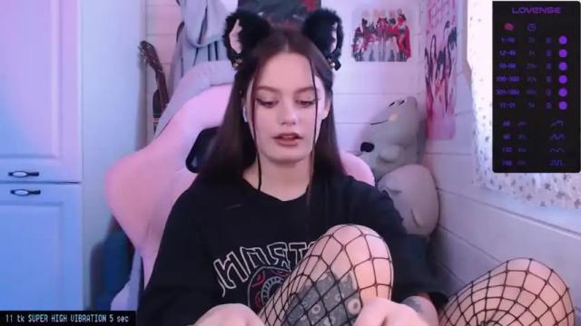 Image 10 of darcyie1ove Stream on Chaturbate on 17 months ago