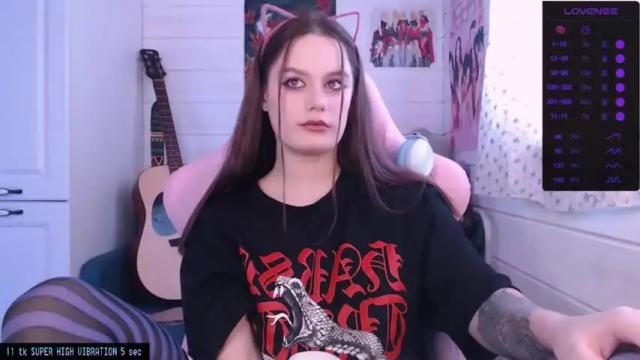 Image 6 of darcyie1ove Stream on Chaturbate on 16 months ago
